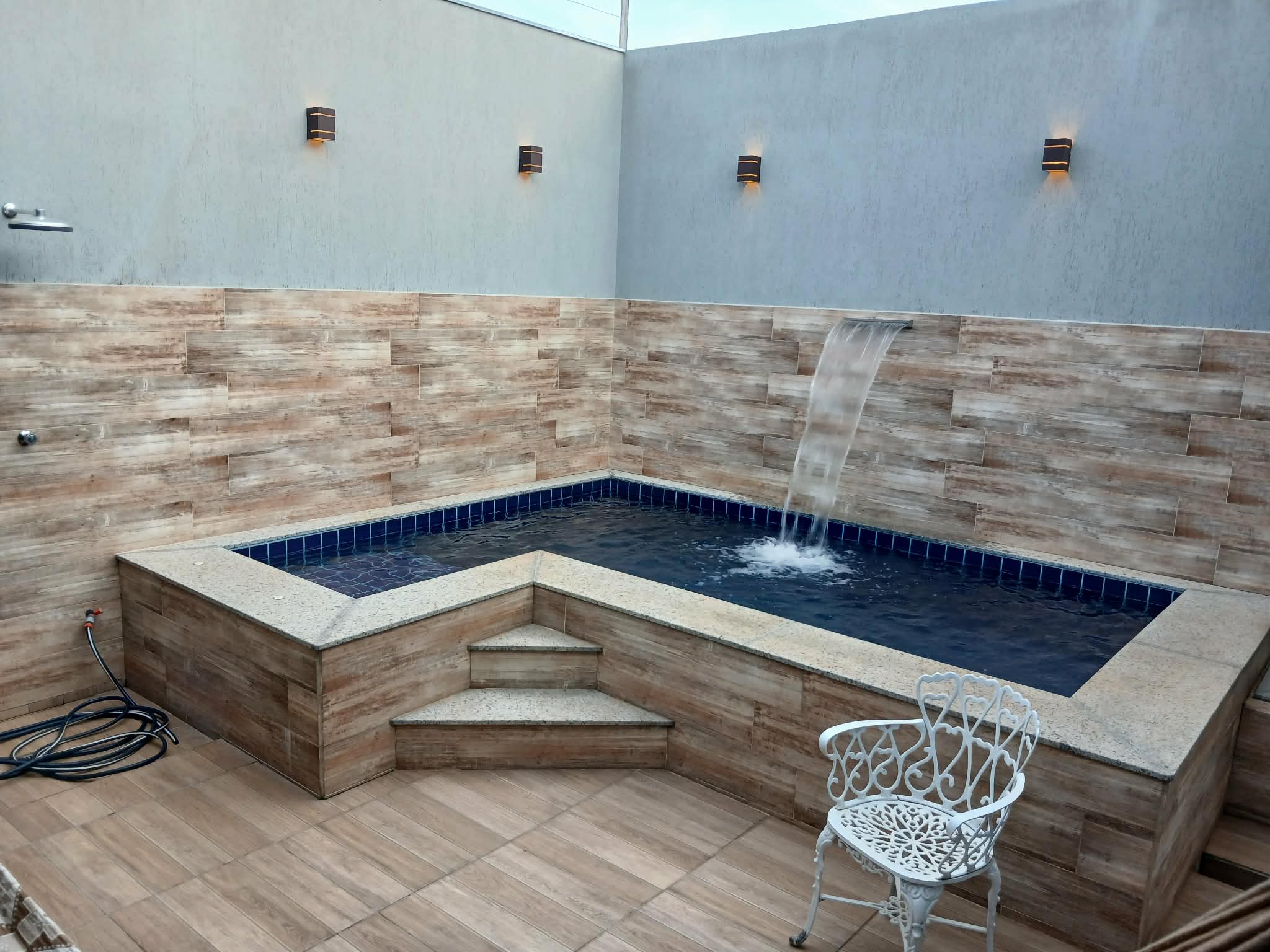 35afe46d-933f-45d9-8ff9-e3b93bde302a.jfif